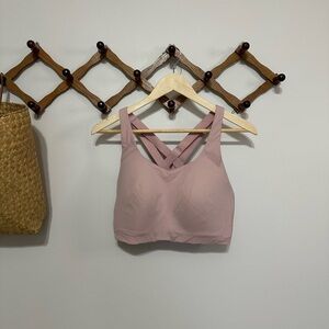 Lululemon Enlite Weave-Back Bra in Light Pink